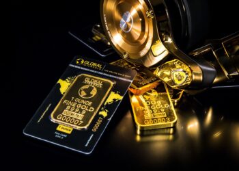 Gold Price Today (October 10, 2025): Pullback Below $4,000 Sets the Stage for the Next Big Move
