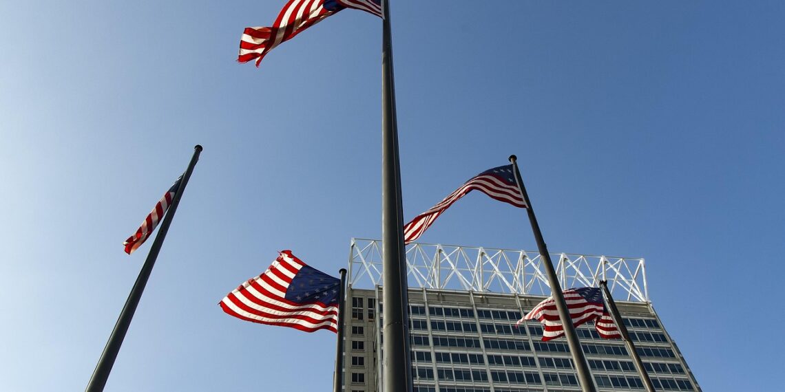 Wall Street Rises as Growth Stocks Lead and Yields Ease